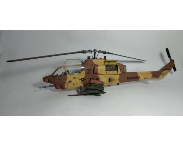 BELL AH-1G COBRA - ESCALA 1/32 - ARMADO