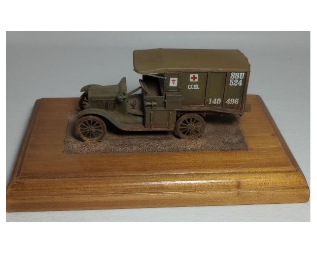 FORD T AMBULANCIA 1917 - ESCALA 1/48