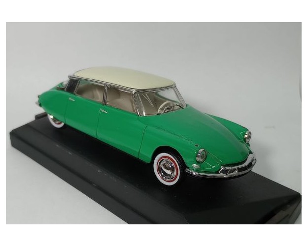 CITROEN DS 19 1957