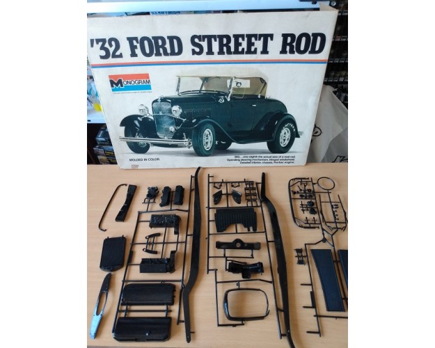 FORD STREET ROD 32' 1/8