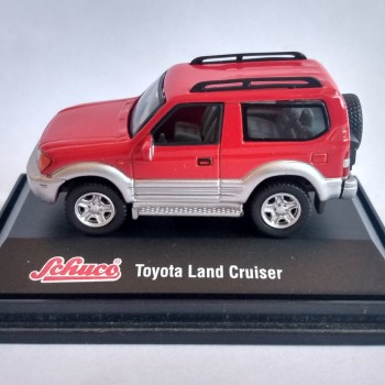 TOYOTA LAND CRUISER 1/72 SCHUCO