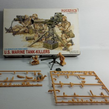 U.S.MARINE TANK-KILLERS