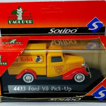 FORD V8 PICK UP