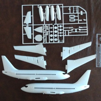 BOEING 737 1/125 – Sin instrucciones ni calcas