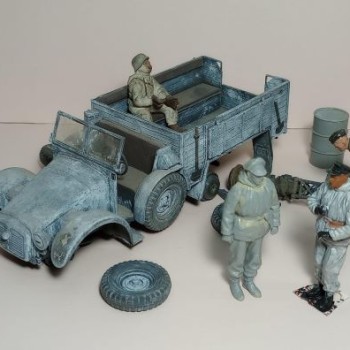 DIORAMA: Krupp Protze + 4 figuras + 1 tambor