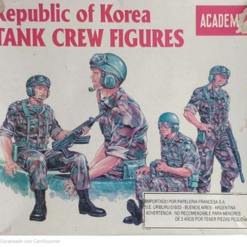 REPUBLIC OF KOREA - TAK CREW FIGURES